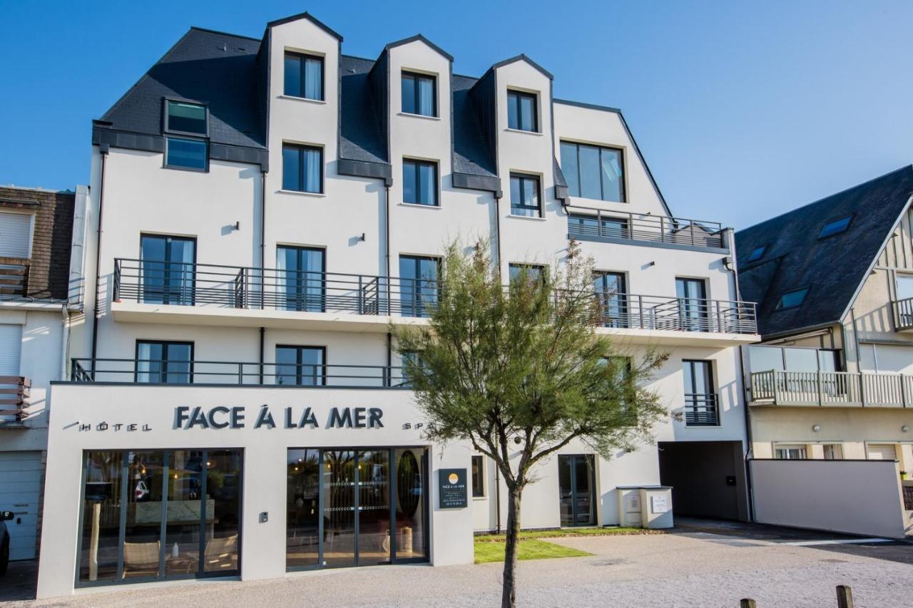 Hôtel FACE À LA MER Merville-Franceville-Plage Buitenkant foto